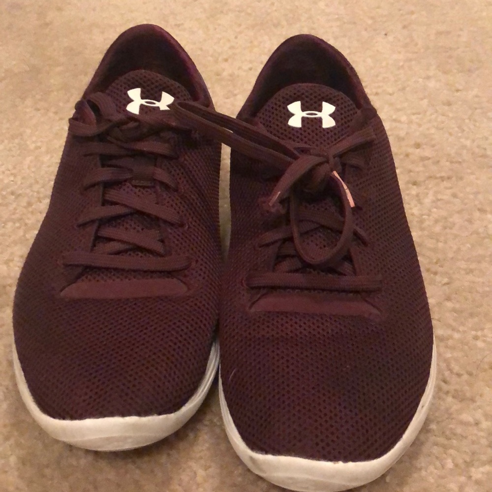 Under Armour Sneakers